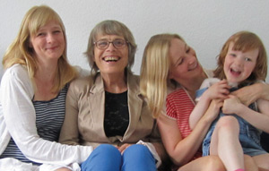 picture of Gerda Walz-Michaels and family